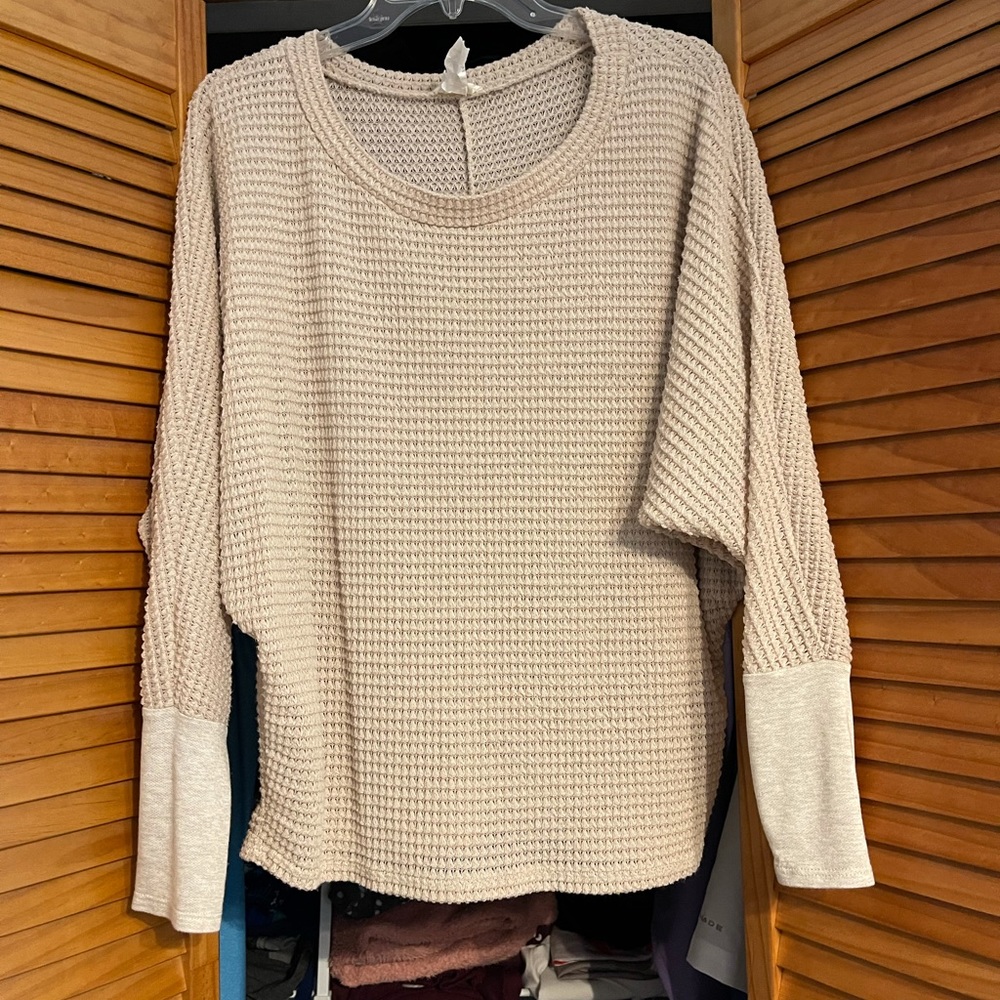 Waffle Print Longsleeve in Cream